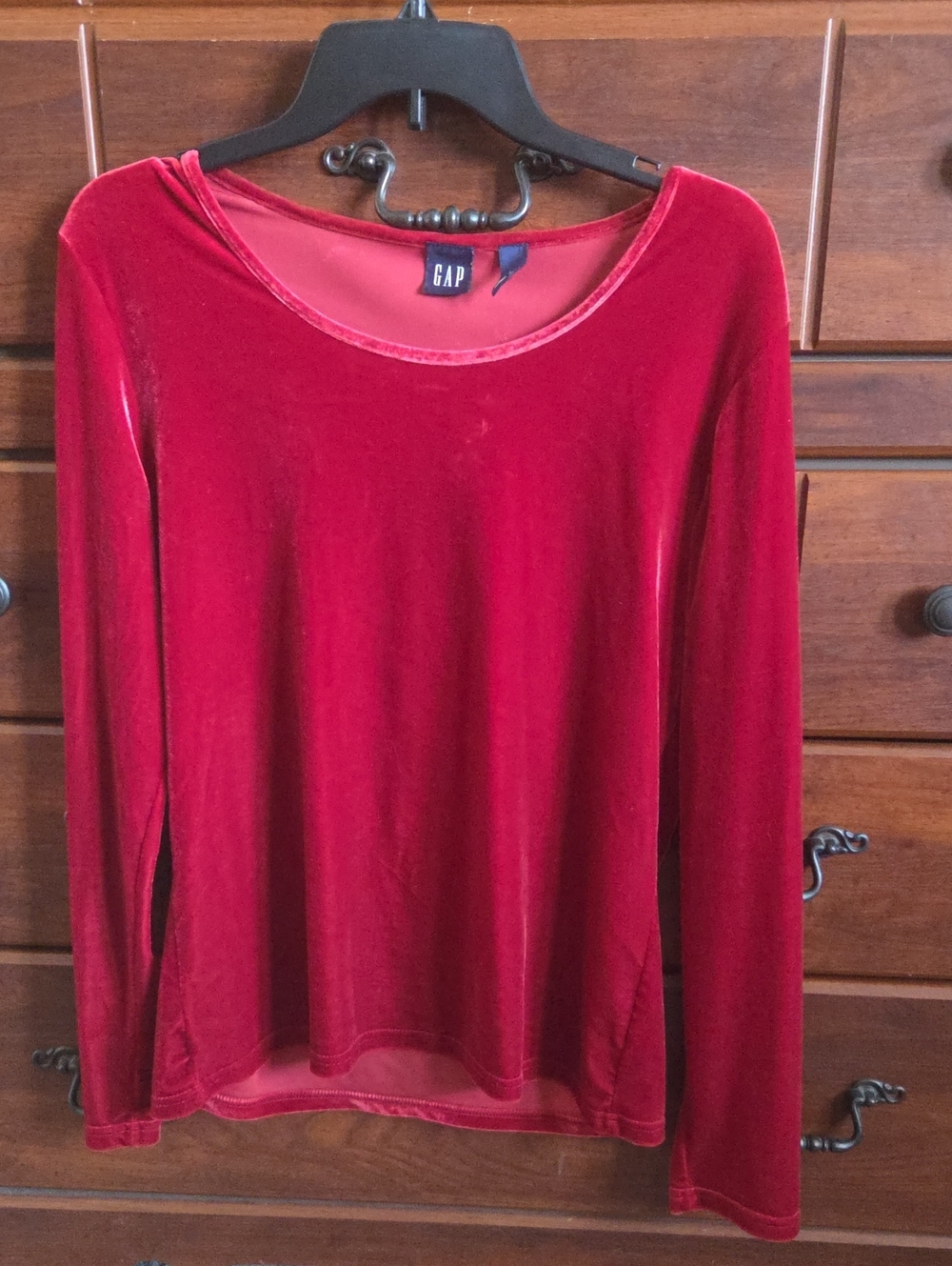 GAP Women's Deep Red Velvet Long Sleeve Tee